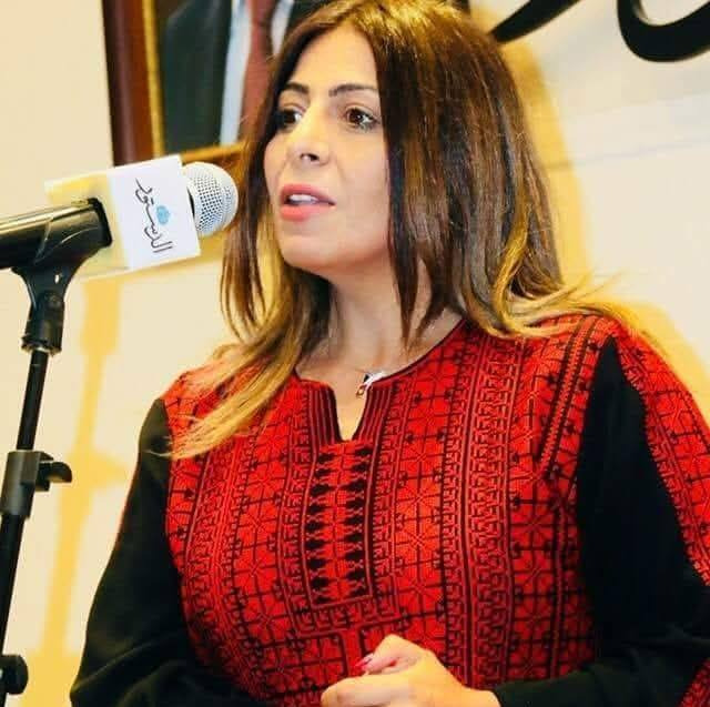 Read more about the article الإعلامية الأردنية رنا حداد: إعلام على نارٍ عالية، حين يقدم الخبر بلا نكهة!