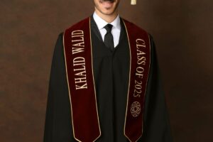 أصغر إماراتي يحصل على رخصة الوساطة العقارية من دائرة الأراضي والأملاك بدبي