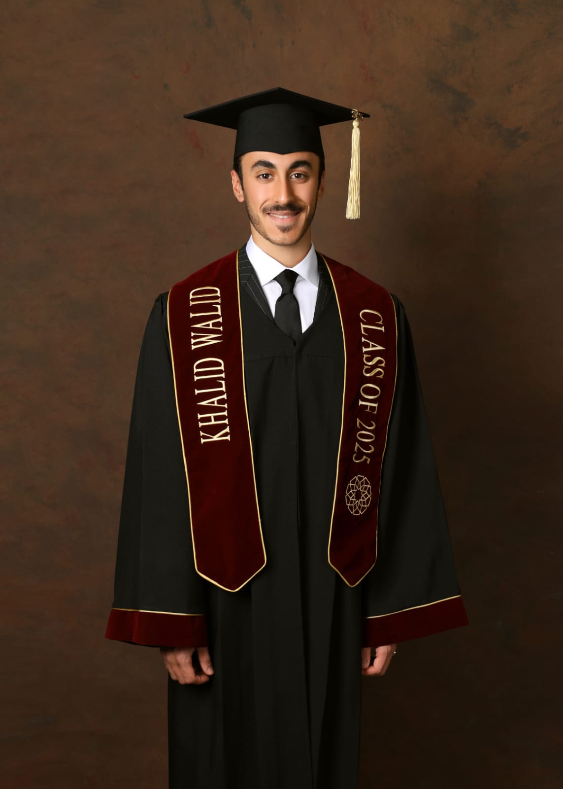 You are currently viewing أصغر إماراتي يحصل على رخصة الوساطة العقارية من دائرة الأراضي والأملاك بدبي