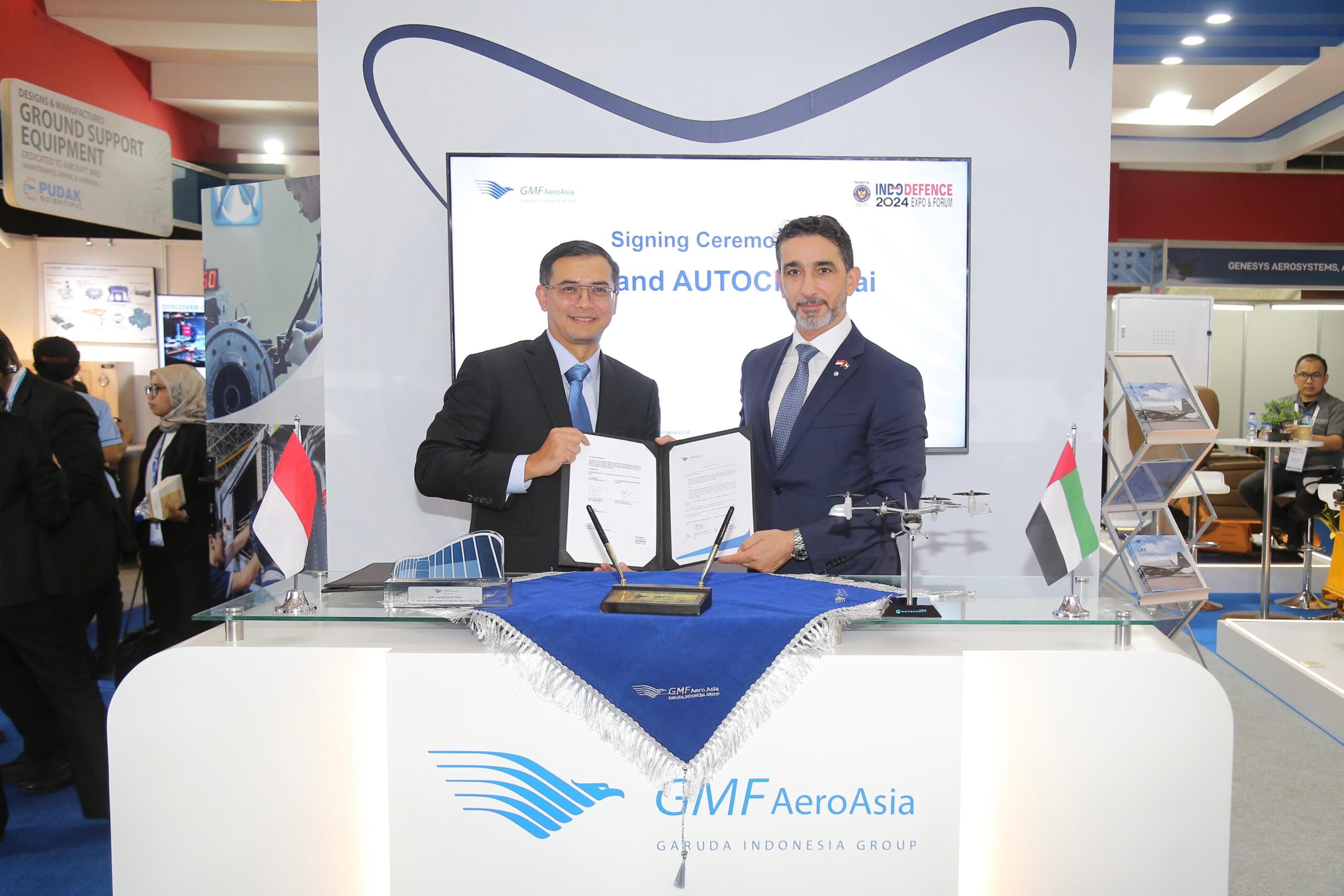 You are currently viewing أوتوكرافت» الإماراتية تعقد شراكة استراتيجية مع GMF AeroAsia في معرض الدفاع الإندونيسي 2025