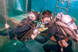 سانكن سيتي ووك في ديب دايف دبي.. تجربة مغامرة جديدة كلياً تحت الماء