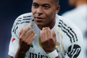 انجازات كليان امبامي مع المنتخب الفرنسي