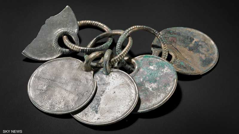 You are currently viewing اكتشاف قطع برونزية عمرها 3 آلاف سنة.. وهذا سر لونها الفضي