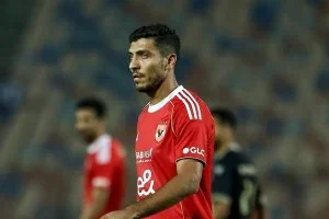 الأهلي: الأشعة تثبت إصابة محمد شريف بشد من الدرجة الثانية فى العضلة الضامة