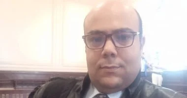 You are currently viewing دفنوه جنب أبوه.. دفن نجل محامى الإسكندرية بعد وفاة والده حزنا