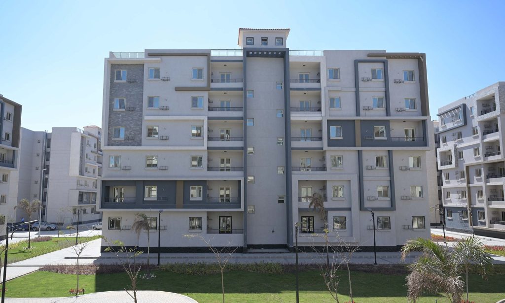 You are currently viewing مصر تضع خطة لطرح 261 ألف وحدة سكنية.. الموعد وطريقة الحجز