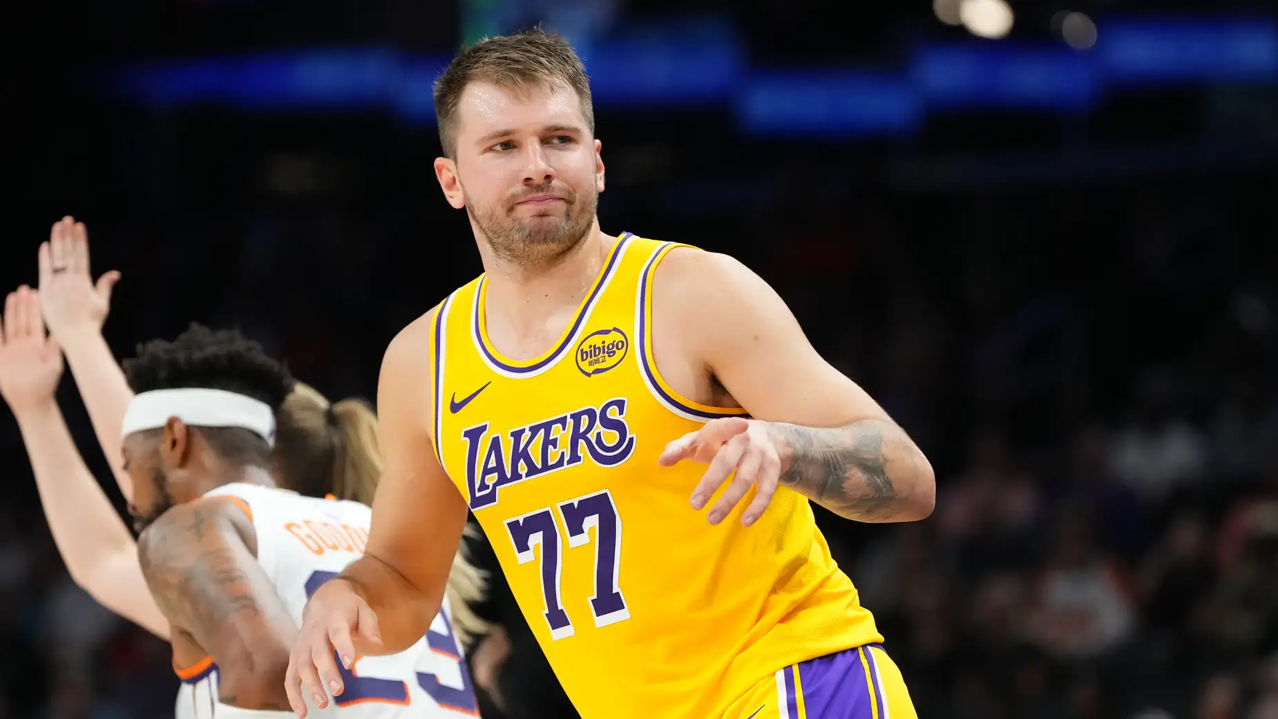 You are currently viewing دونتشيتش أمل ليكرز في “الرقصة الأخيرة” لليبرون جيمس.