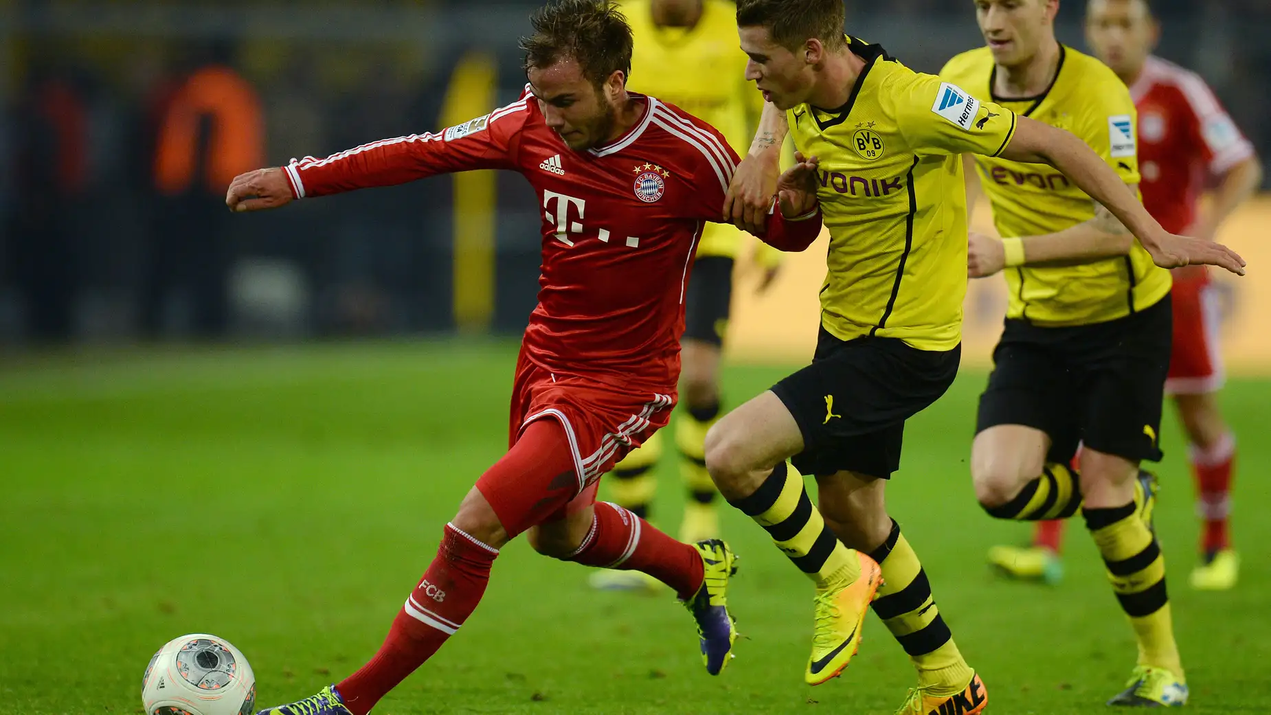 You are currently viewing من هاتريك ليفاندوفسكي لصدمة روبن.. أكثر 5 كلاسيكيات لا تُنسى بين البايرن ودورتموند