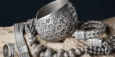 You are currently viewing ارتفاع جديد في سعر الفضه اليوم في مصر السبت 18 اكتوبر 2025 وفق آخر تحديث لبورصة المعادن الثمينه