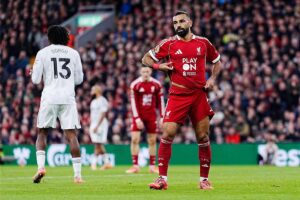 لورنسون عن تراجع مستوى محمد صلاح مع ليفربول: الأمر يتعلق بـ11 كوب شاي