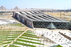 مساعد وزير الإسكان: طلبات استثمارية كبيرة بمحيط الأهرامات بعد افتتاح المتحف