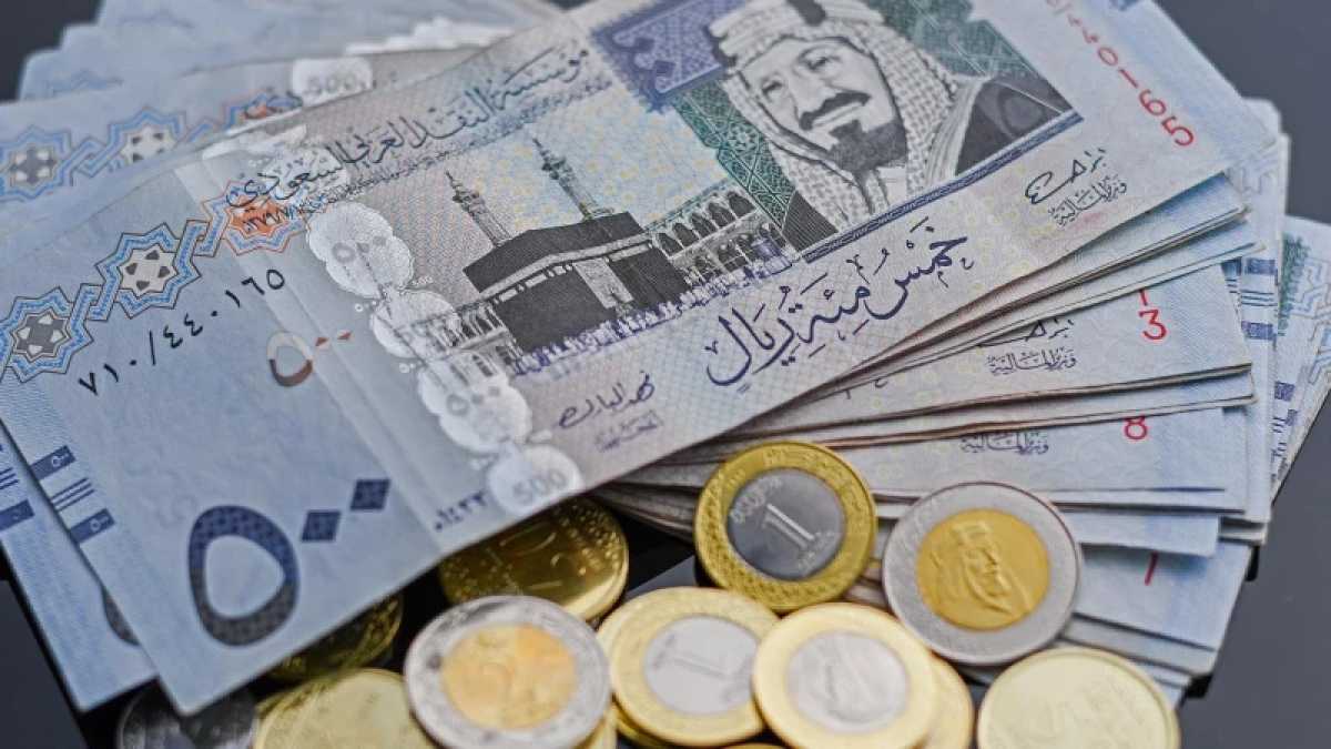 You are currently viewing سعر الريال السعودي اليوم الجمعة 28-11-2025 قبل السفر إلى المملكة