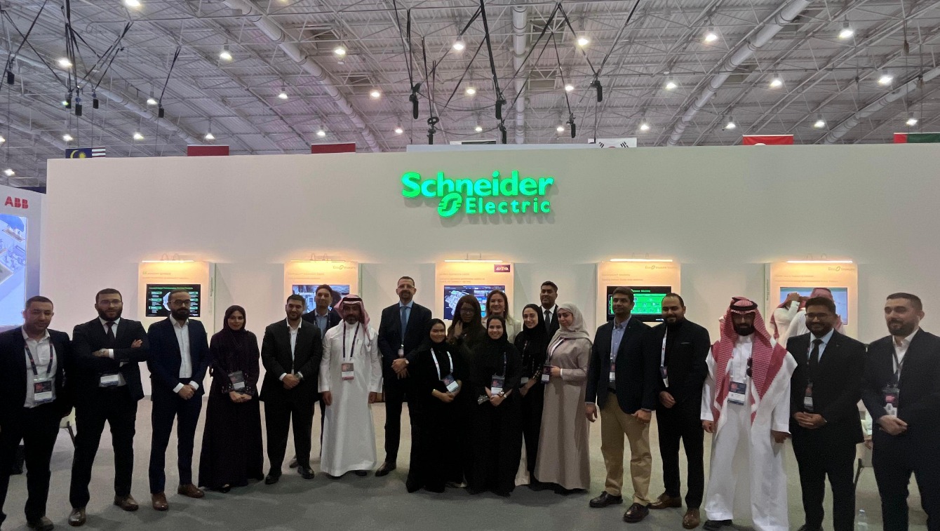 You are currently viewing Schneider Electric Showcases Advanced Energy Automation and Digital Transformation Technologies at Saudi Industrial Transformation 2025 in Riyadh