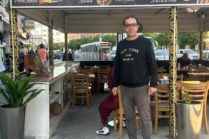 مطعم “قصر الأمير” دوار السمكة دبي يقدّم قائمة طعام يومية فاخرة