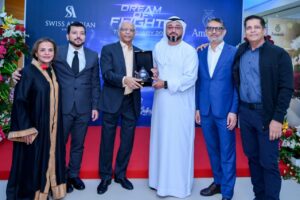 “حلم الطيران 2” يبهر دبي بعرض عالمي للقفز الحر وإطلاق مجموعة عطور AMANIYAH