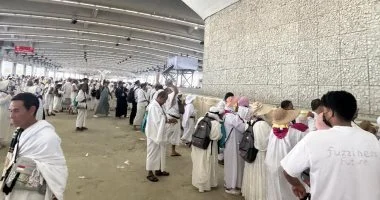 You are currently viewing السياحة: الحجاج يقضون أيام التشريق بمخيمات منى وسط متابعة لحظية