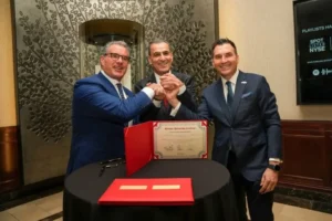 أطلقت الجامعة الكندية دبي , ومنصة FINTECH.TV  استوديو الأسواق العالمية الذي يربط دبي بـ”وول