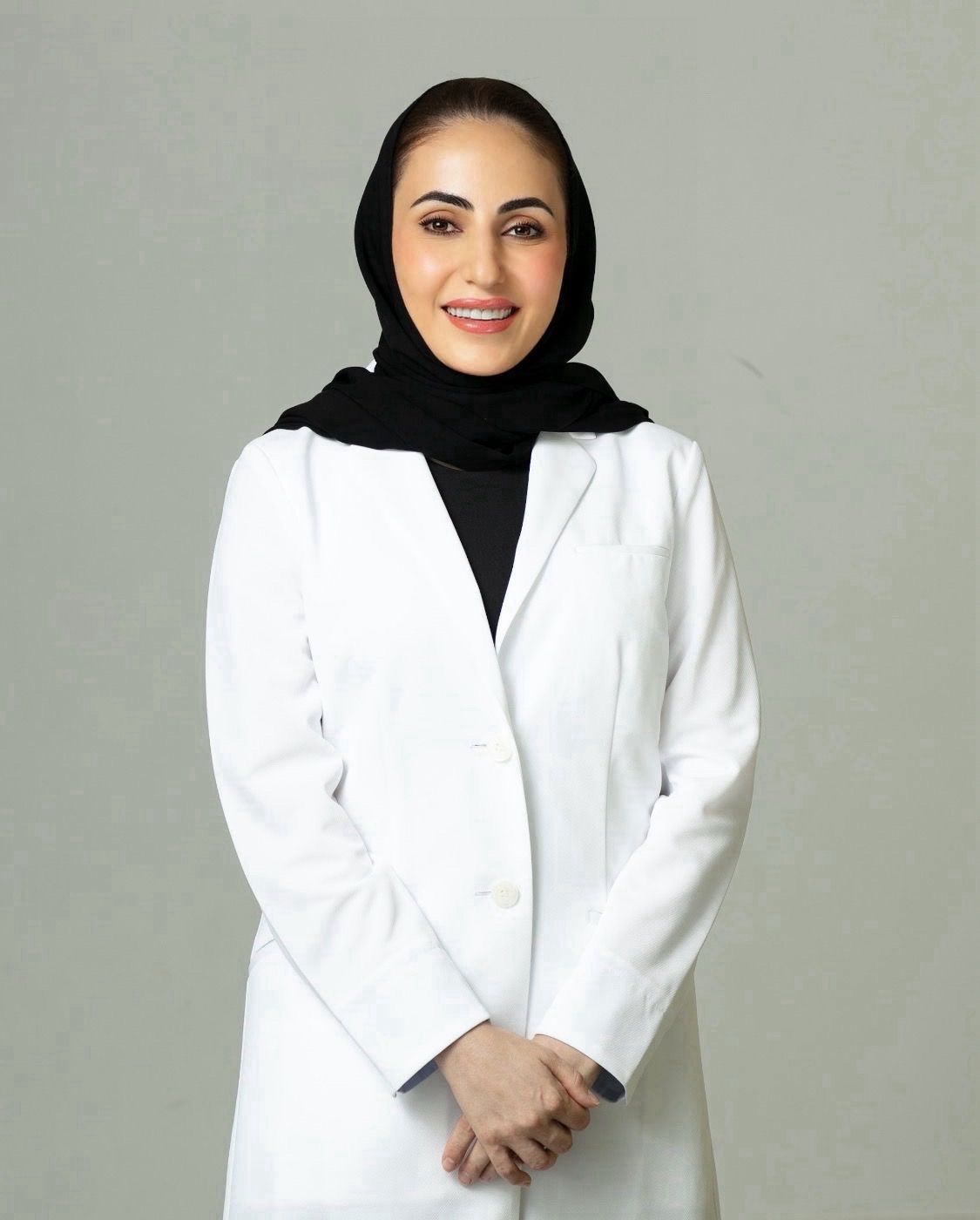 You are currently viewing الدكتورة سلمى البرقاوي.. خبرة تتجاوز العقد في رسم معايير الجمال الطبيعي والتجميل الآمن